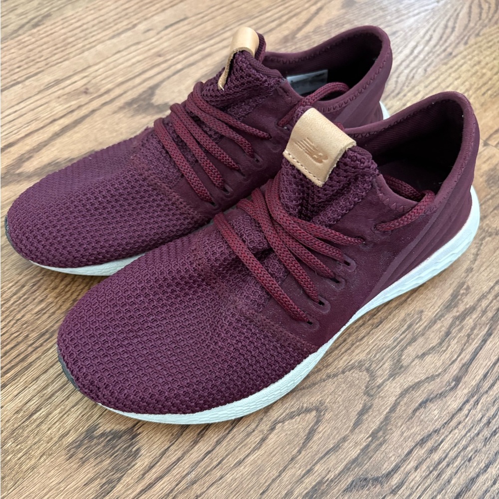New Balance sneakers in burgundy women’s size 9 #running #athletic